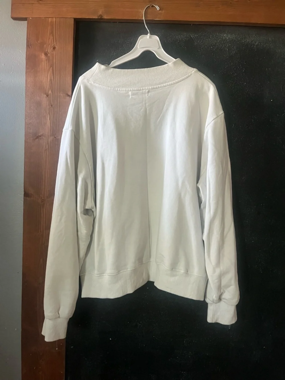 PARKE White Mockneck Sweatshirt size L/XL - Picture 5 of 9
